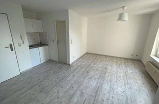 Wohnung mieten in Neckarauer Straße 155, 68199 Neckarau, 1-Zimmer Wohnung im 1. OG in Mannheim Neckarau/Almenhof
