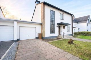 Einfamilienhaus kaufen in 40724 Hilden, Freistehendes Einfamilienhaus, 8-Zimmer mit großem Grundstück in begehrter Lage von Hilden