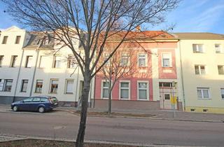 Haus kaufen in 06385 Aken, Reihenmittelhaus in Aken (Elbe) - als Wohn-/ und Geschäftshaus nutzbar - mit 2 separaten Wohnungen