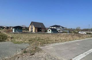 Grundstück zu kaufen in 97494 Bundorf, Erschlossenes Baugrundstück mit Garage und Gartengerätehaus