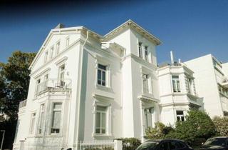 Wohnung kaufen in 20149 Hamburg, Wohnen in bester Lage von Harvestehude, direkter Zugang und große Gartenfäche