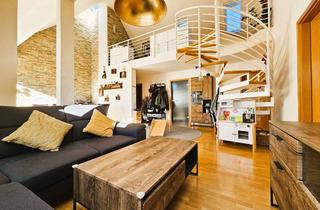 Wohnung kaufen in 73235 Weilheim, Provisionsfrei: Stilvolle 4,5-Zi.-Galeriewohnung mit Balkon in Weilheim/Teck