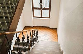 Wohnung kaufen in 76137 Südstadt, 4-Zimmer-Dachgeschoss-ETW in Top-Lage *Kulturdenkmal*