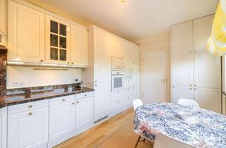 Villa kaufen in 53127 Bonn, Moderne Villa mit Stil und Charakter - Garten - begehrte Lage von Bonn - Ippendorf!