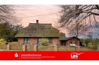 Haus kaufen in 23974 Neuburg, Wohnen in ruhiger Lage mit Reetdachflair