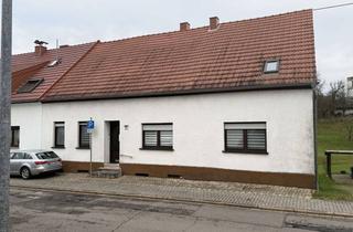 Haus kaufen in 66571 Eppelborn, Modernisierungsbedürftiges einseitig angebautes Haus mit Ausbaupotenzial – in ruhiger Lage von Eppel