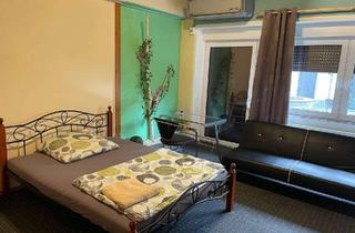 Haus kaufen in 97497 Dingolshausen, Vielseitig nutzbares Spezialgebäude mit 14 Zimmern und großzügigem Hof