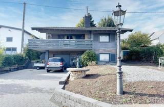 Haus kaufen in 56865 Moritzheim, Schönes Blockhaus mit großem Garten, Garage und 2 Balkonen in ruhiger Hunsrücklage