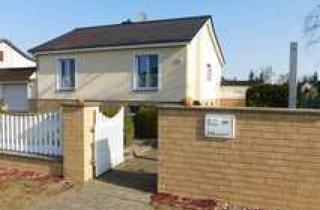 Einfamilienhaus kaufen in 14641 Paulinenaue, Geräumiges Einfamilienhaus mit Gartenanteil in Paulinenaue