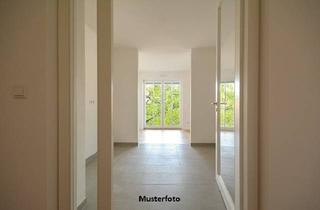 Doppelhaushälfte kaufen in 37671 Höxter, Familienfreundliche Doppelhaushälfte mit Ausbaureserve unterm Dach