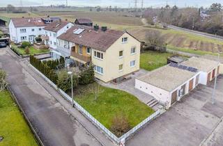 Haus kaufen in 71069 Sindelfingen, Sindelfingen / Maichingen - Attraktives Zweifamilienhaus mit ausgebautem DG, großem Grundstück und Entwicklungspotenzial