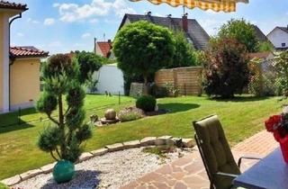 Wohnung kaufen in 86529 Schrobenhausen, 4 Zi. Wohnung im Doppelhauscharakter mit großem Grundstück in Schrobenhausen-auch für Kapitalanleger