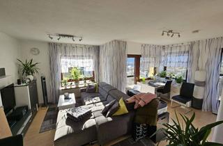 Wohnung mieten in Am Forst 13, 72574 Bad Urach, Helle und gemütliche 1,5 Zimmerwohnung mit Aussicht über das Ermstal