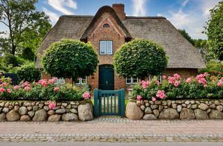 Haus kaufen in 25980 Sylt, Luxuriöses Kapitänshaus von 1773 von privat