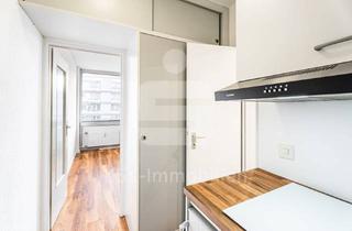 Wohnung kaufen in 50969 Köln, Modernisiertes Apartment mit Balkon und TG-Stellplatz in Uni-Nähe!