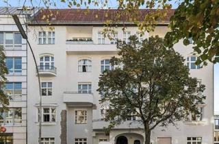 Wohnung kaufen in Badensche Straße 40, 10715 Berlin, Berlin - Bezugsfreie und sanierte 1-Zimmer Altbauwohnung in Berlin City-West!