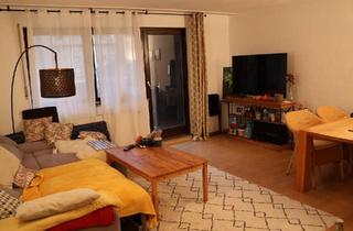 Wohnung kaufen in 91054 Buckenhof, Buckenhof - Gepflegte 2-Zimmer-Wohnung mit Balkon im Zentrum von Erlangen