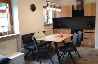 Wohnung kaufen in 83229 Aschau, Aschau im Chiemgau - Charmante 2-Zimmer-Ferienwohnung im Bergsteigerdorf Sachrang