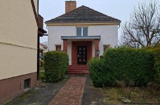 Doppelhaushälfte kaufen in 15234 Frankfurt, Frankfurt (Oder) - Doppelhaushälfte mit Gemeindehaus auf einem Grundstück