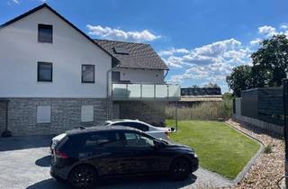 Wohnung kaufen in 38518 Gifhorn, Gifhorn - Großzügige 4-Zimmer ETW mit Balkon und Stellplätzen