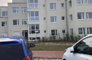 Wohnung mieten in 12357 Rudow, Helle 2-Zimmer Wohnung mit Balkon im 1. OG mit Aufzug in Berlin 12357