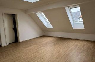 Wohnung mieten in Grenzstrasse, 04288 Holzhausen, Attraktive 3-Zimmer-Dachgeschosswohnung mit Terrasse und EBK zu vermieten