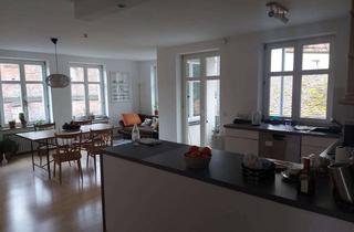 Wohnung mieten in 87700 Memmingen, Helle 3-Zimmer Wohnung mit Balkon im 1. OG in Memmingen Innenstadt