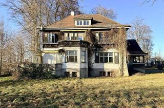 Haus kaufen in 83071 Stephanskirchen, Exklusives Denkmalanwesen mit historischem Charme und außergewöhnlichem Potenzial