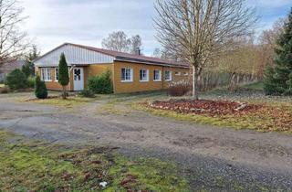 Haus kaufen in 17493 Ladebow, Riesen-Grundstück, zusätzl. Bauland, Riesen-Garage, Stall - Großzügiges Wohnhaus in Greifswald