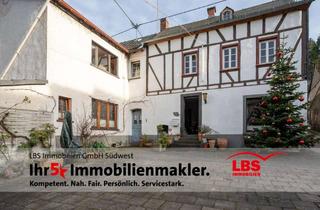 Haus kaufen in 56651 Brenk, Ein Zuhause, das Geschichten erzählt - Hofidylle im Brohltal