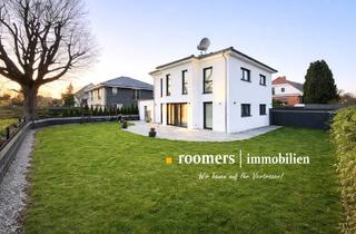 Einfamilienhaus kaufen in 30855 Langenhagen, LANGENHAGEN: Stilvolles Einfamilienhaus – modernes Wohnen auf höchstem Niveau