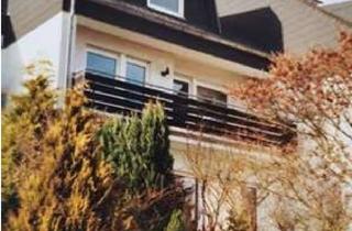 Haus kaufen in Uhlandstr. 13, 61250 Usingen, Reihenmittelhaus mit 6 Zimmern in Usingen-Eschbach