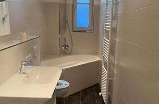 Wohnung kaufen in Sandinostraße 17b, 13055 Alt-Hohenschönhausen, 3 ZIMMER Wohnung -Lichtenberg- ruhig Wohnung