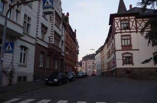 Wohnung mieten in Schlossbergstrasse 42, 55411 Bingen, Attraktive 2-Zimmer-Wohnung mit kleinem Balkon und EBK in Bingen am Rhein