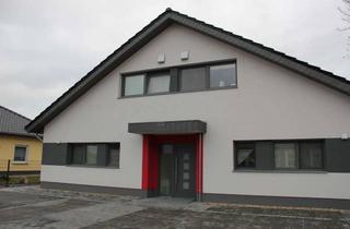 Haus mieten in 14712 Rathenow, Moderne Wohnung in einer Doppelhaushälfte mit Terrasse, Garten und Stellplatz in Rathenow