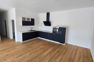 Wohnung kaufen in 66424 Homburg, Homburg - Komplettumbau 2-ZKB in Homburg Beeden