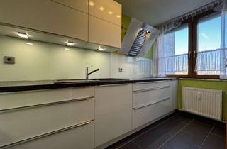 Wohnung kaufen in Rembrandtstr. 27, 72622 Nürtingen, 2,5 Zimmer-Wohnung mit Einbauküche + 2 Balkone - sofort frei !