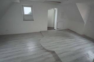 Wohnung mieten in Dettinger Straße 41/1, 73230 Kirchheim, Modernisierte Dachgeschosswohnung im Zentrum – Erstbezug nach Sanierung mit neuer Einbauküche