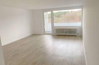 Wohnung mieten in Donndorfer Straße 103, 95447 Meyernberg, Lichtdurchflutet Wohnen ganz oben mit herrlicher Fernsicht