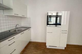Wohnung mieten in 68167 Neckarstadt, Sanierte Altbauwohnung mit Küche in ruhigem Rückgebäude!