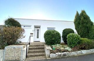 Haus kaufen in 71297 Mönsheim, Attraktiver Bungalow mit hellem Wintergarten, gemütlichem Garten und Garage auf dem Appenberg