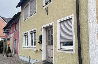 Haus mieten in Jakob-Brand-Straße, 84069 Schierling, Reihenhaus mit Balkon im Zentrum Schierlings