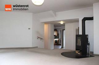 Wohnung kaufen in 75365 Calw, Große Eigentumswohnung inkl. separater Garage, Terrasse & Balkon / 3 Zimmer, Küche, Bad - Höhenlage