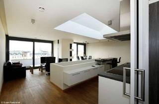 Wohnung mieten in 08056 Zwickau, EXKLUSIVE WOHNUNG MIT KAMIN, AUFZUG & S/W - DACHTERRASSE !