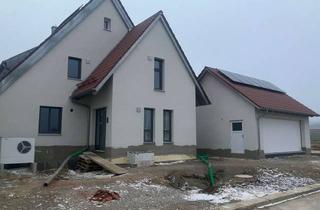 Wohnung mieten in Dorfstr. 34, 86450 Altenmünster, Erstbezug nach Sanierung: 3-Zi.-Dachgeschoss-Wohnung mit großem Balkon in Altenmünster