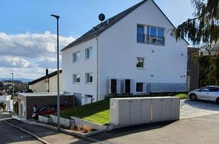 Wohnung mieten in 73733 Esslingen, Alb-Blick : Offenes Wohnen in kernsanierter 3,5-Zimmer-Terrassenwohnung mit Garten und Stellplatz