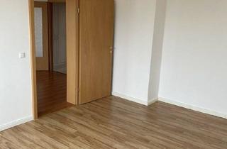 Wohnung mieten in Holstenstraße, 17109 Demmin, Helle 2-Zimmer-Wohnung in Demmin Holstenstraße 8 3.OG