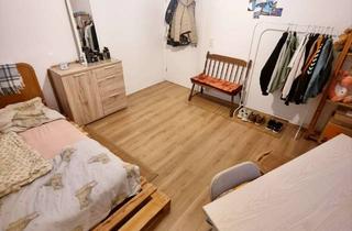 WG-Zimmer mieten in Täubchenweg 3c, 04103 Zentrum-Ost, (Möbliertes), großes Zimmer in einer zentral gelegenen 4er WG nähe Johannisplatz