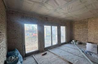 Einfamilienhaus kaufen in 14947 Nuthe-Urstromtal, Einfamilienhaus mit Nebengebäuden auf großem Grundstück