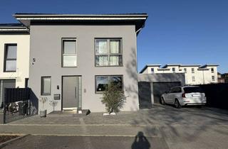 Villa kaufen in 41169 Hardt, Neuwertige Stadtvilla-DHH (BJ 2023) | A+ | Smart Home | Wärmepumpe | Ausbaureserve | Keine Provision